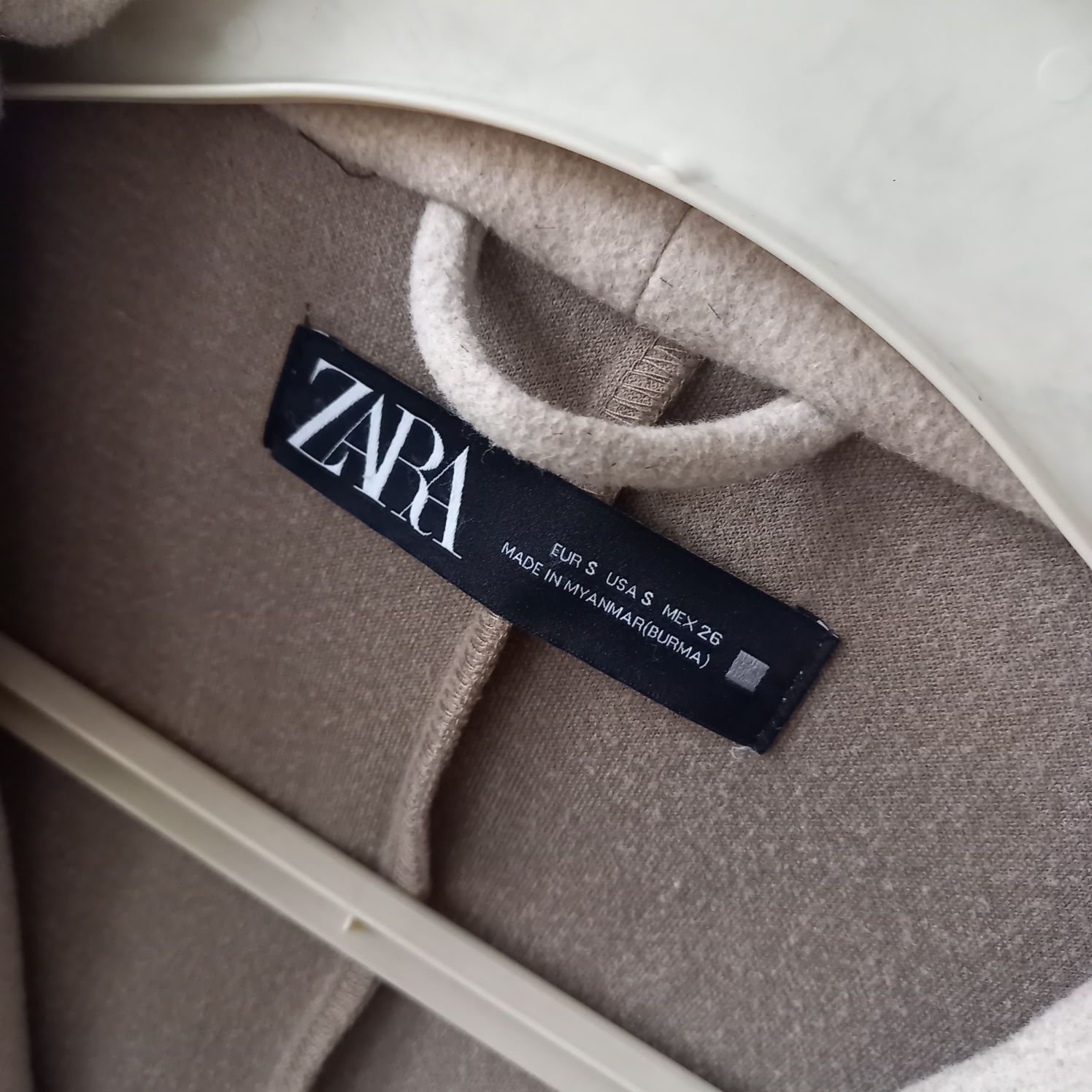 Пролетно-есенно палто ZARA