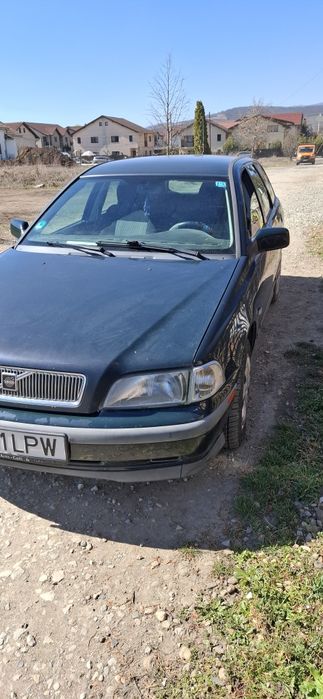 VOLVO V40 de vinzare