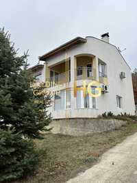 Къща в Добрич, област-с.Оброчище площ 160 цена 120000