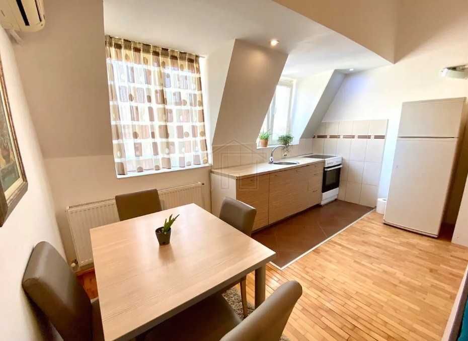 Дава се под наем Тристаен апартамент в Пловдив, Каменица 1 - 91 кв.м за 306 € - Снимка #1