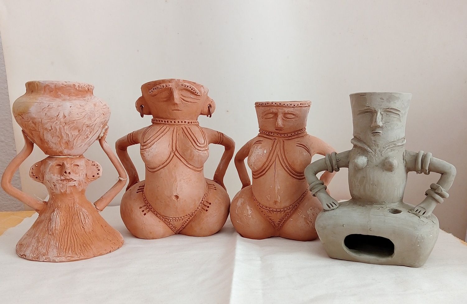 Obiect decorativ din ceramică