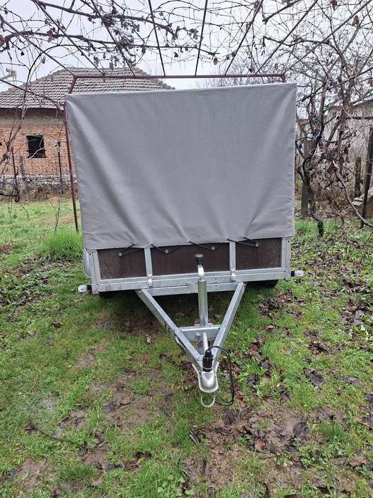 Vând remorcă Vesta 260x135 cm/ cu prelată  750kg