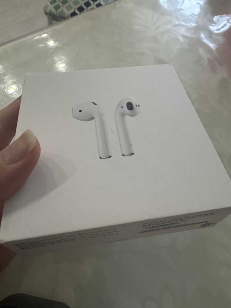 Продам Airpods 2 серия