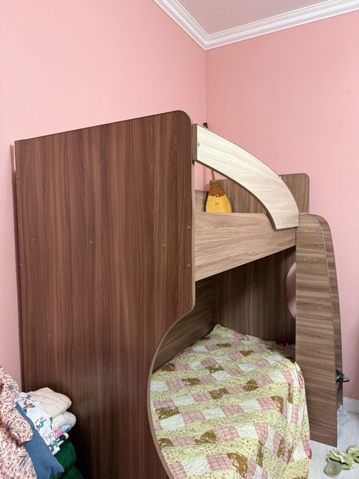 Двухярусная кровать