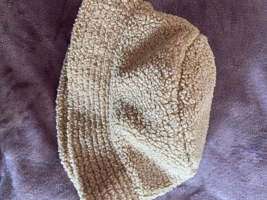 Пухкав сет с чантички и шапка