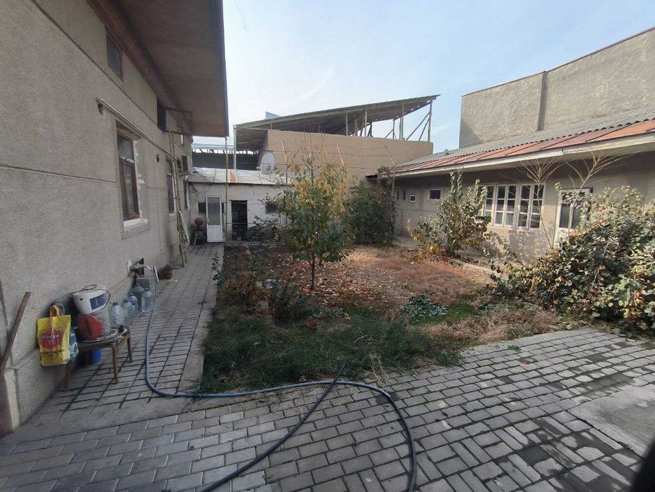 Sotiladi hovli 4 sotix Alieva, Xusnobod, Kadisheva, Olmos metro bekati