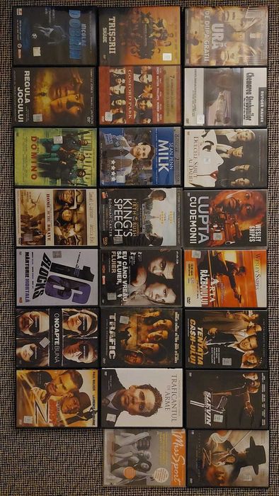 DVD-uri filme și documentare (10ron) + CD-uri muzică/povești (5ron)