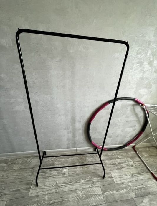 Напольная вешалка