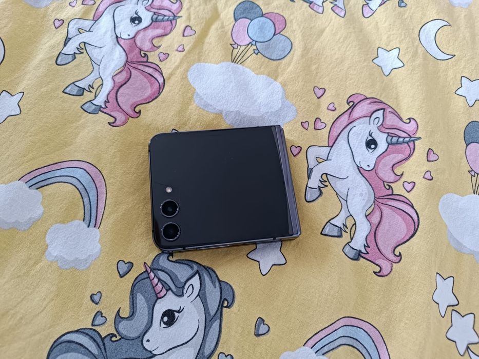 Vând Samsung zi flip 5