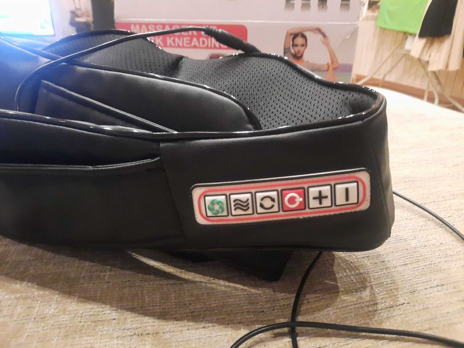 Масажор-Massager of neck kneading