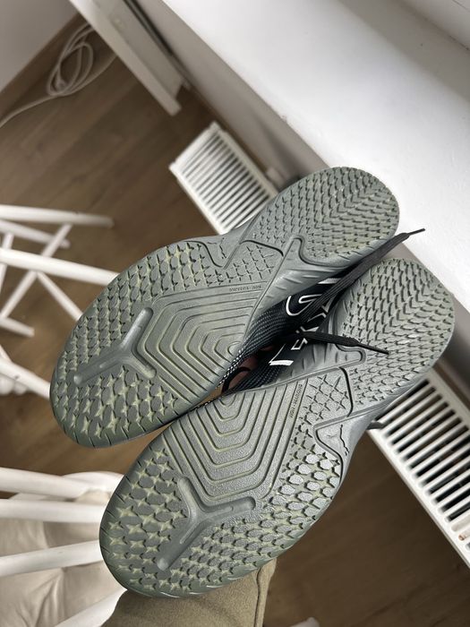 Vand adidasi puma fotbal in sala marimea 40