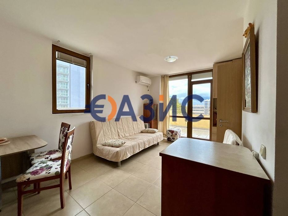 Двустаен апартамент в комплекс Ashton Hall, 118 кв.м., Слънчев бряг,