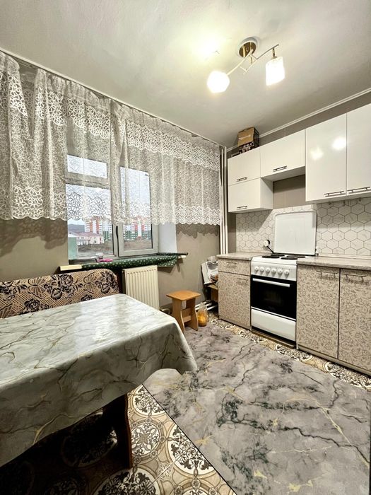 Продам 1-комнатную квартиру в кирпичном доме. Кокжал Барака 12/1.