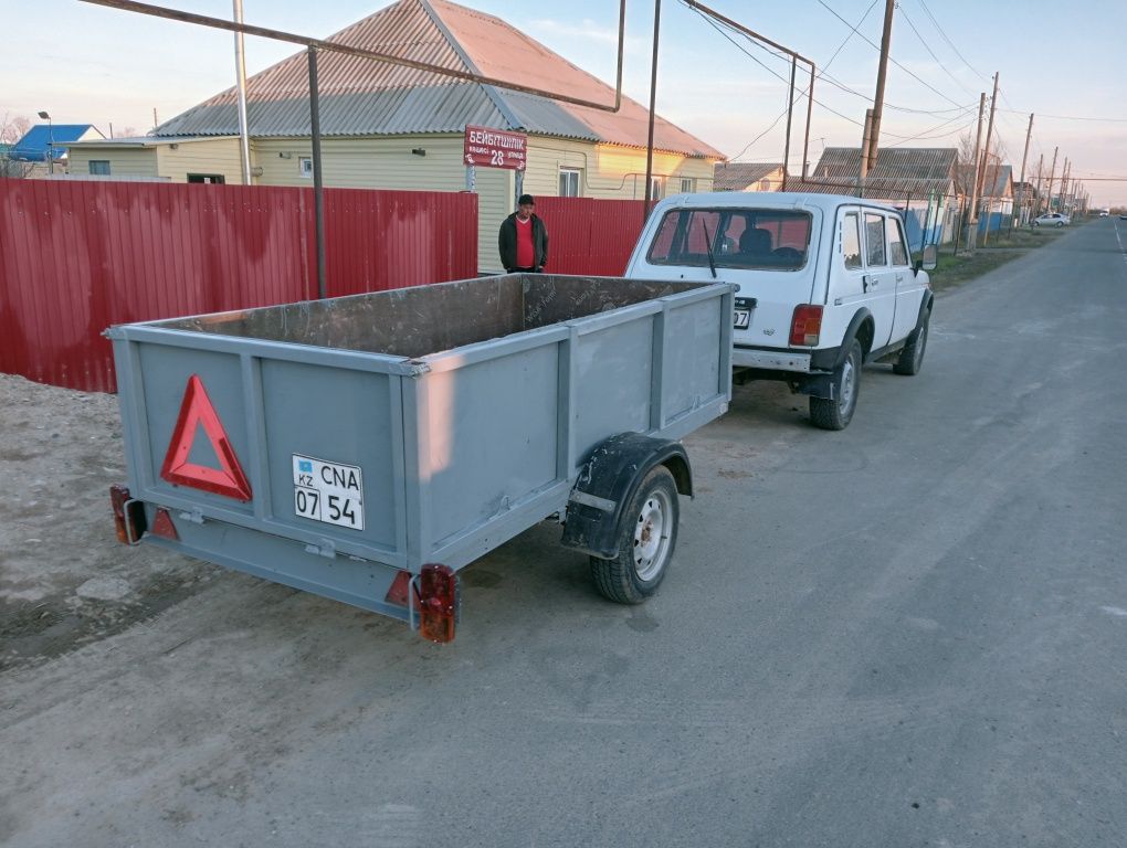 Продам ниву и прицеп