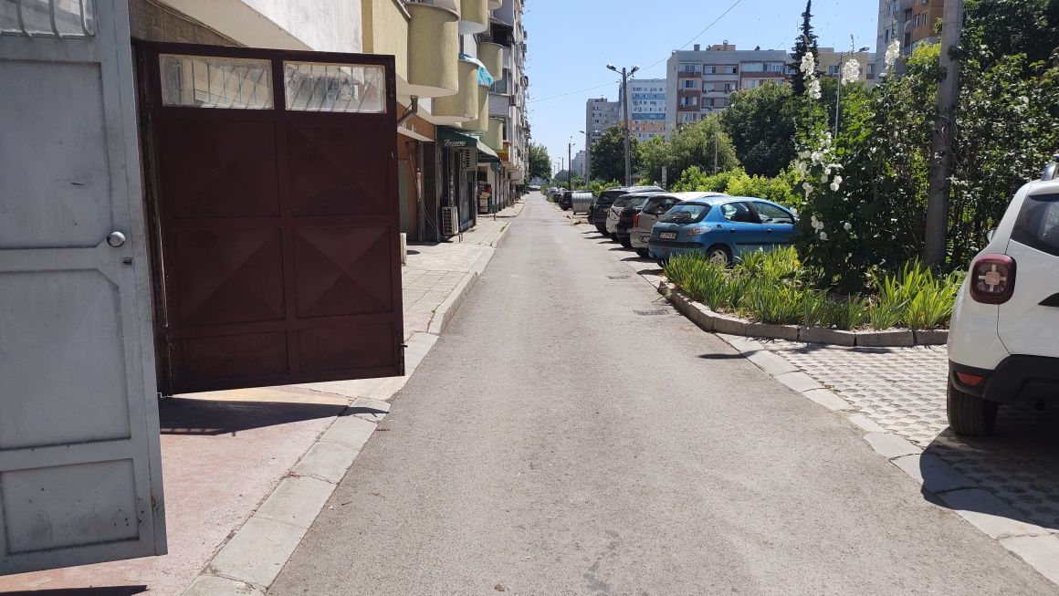 Дава се под наем Гараж / Паркомясто в Стара Загора, Казански - изток - 15 кв.м за 61.2 € - Снимка #1