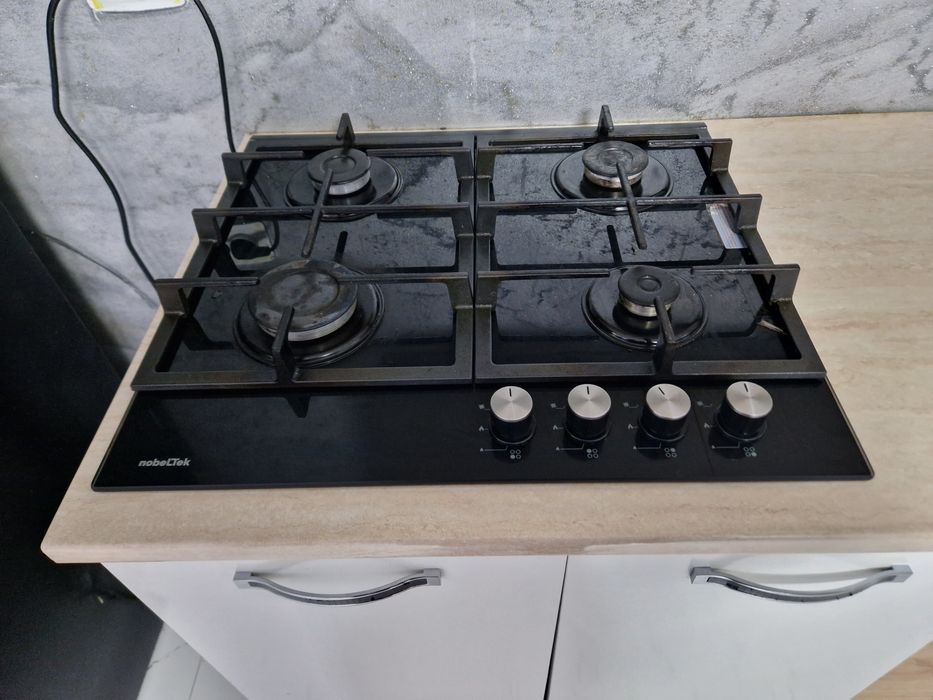 Vând mobila bucatarie dimensiuni 260 lungime  modulara cu plita pe gaz