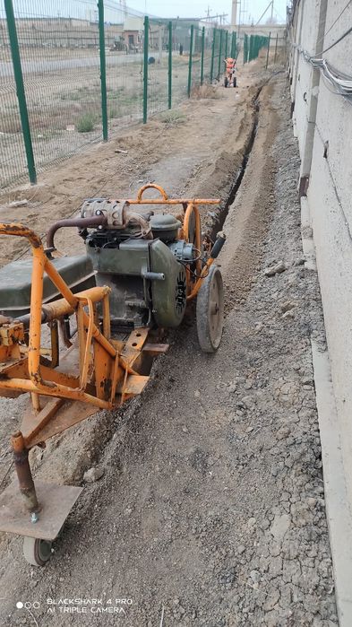 Траншеи копатель