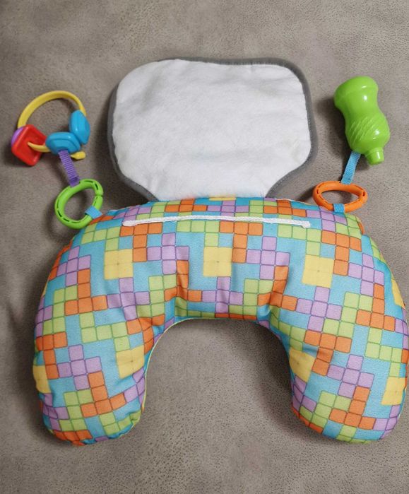 Възглавничка за игра по коремче Fisher Price