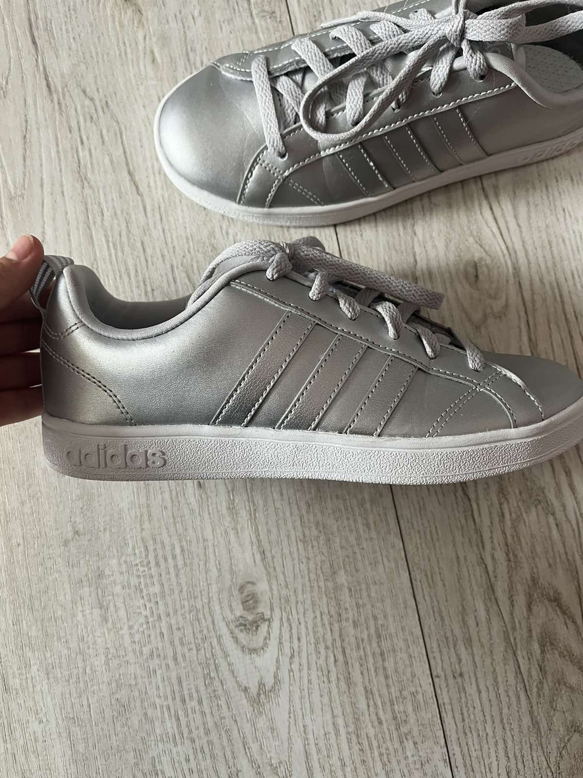 Маратонки Adidas