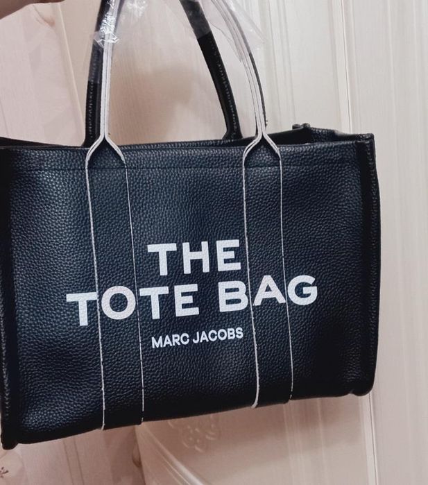 Качественная женская сумка на подарок