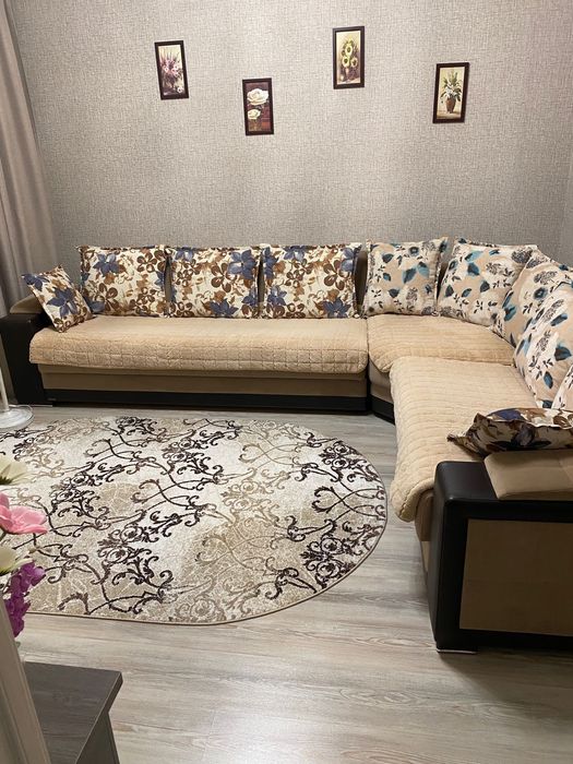 Продам диван угловой