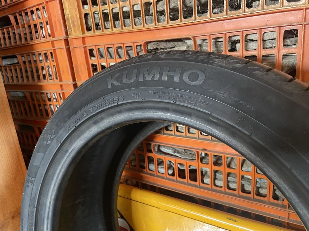 2бр. Kumho Ecsta HS51 215/45/16, 7мм, ДОТ 1318