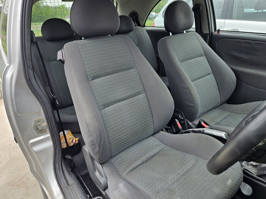 Опел Корса 1.2i НА ЧАСТИ