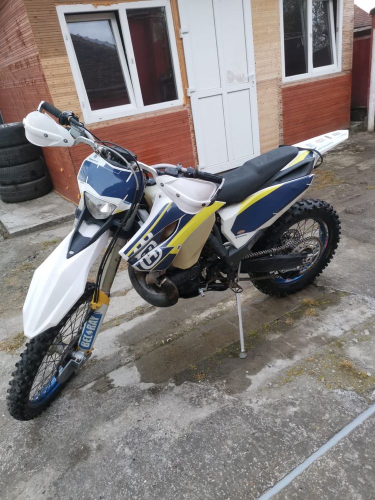 Vand sau Schimb Husaberg te250 2013