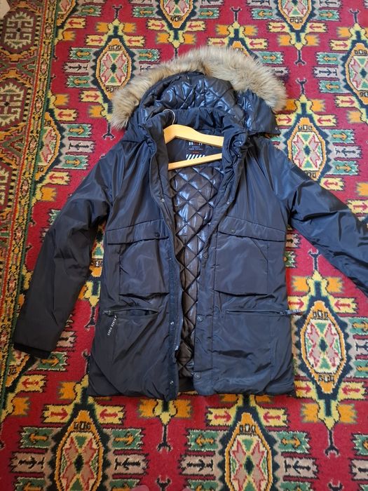 Turetski yaxshi kurtka