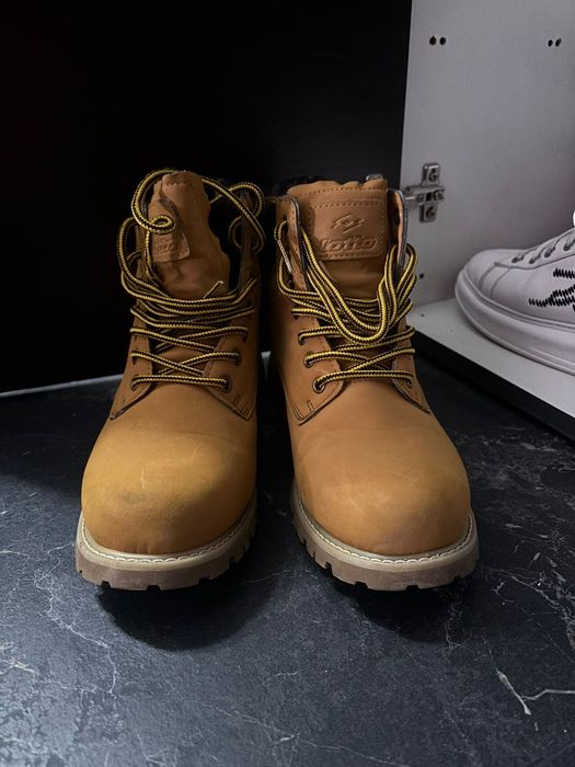 Geta purtate foarte putin