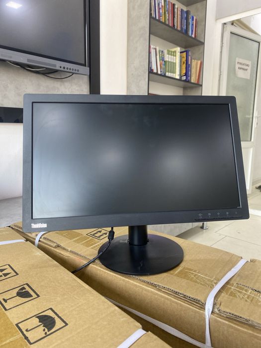 Monitor “19” AOC