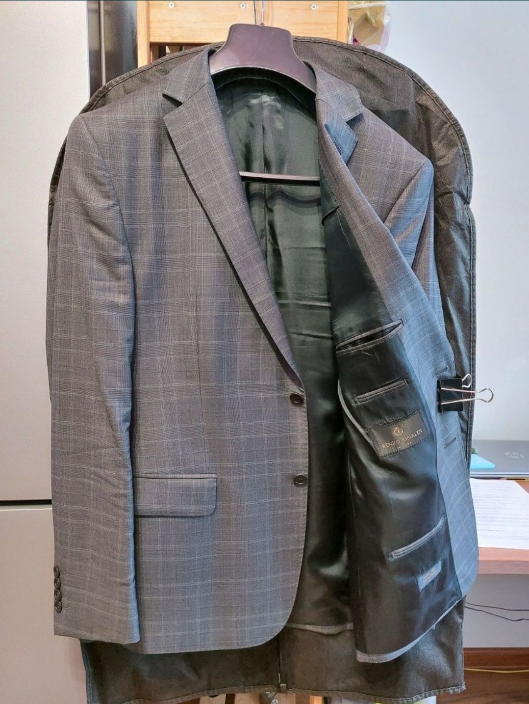 Модный трендовый костюм р.50-52, шерсть 100%.Высокий рост.Италия.