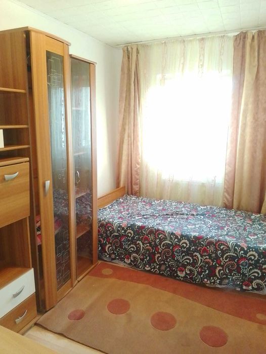 Cautam coleg pentru camera in ap. de 3 camere decomandat