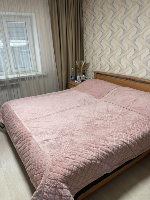 Покрывало на кровать 160 см новое