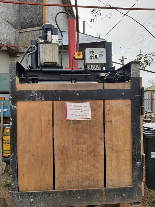 Presa Compactoare Carton Si Peturi