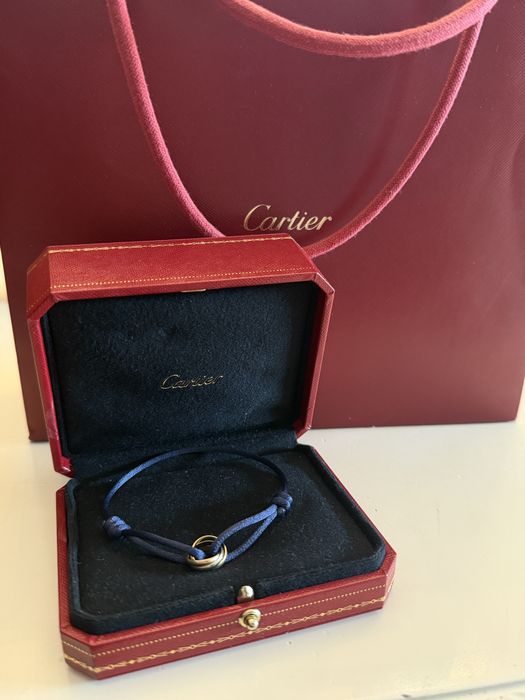 Продам Cartier три нити