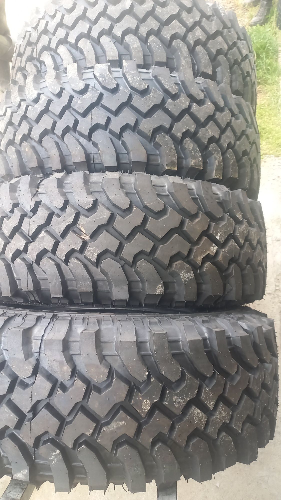 Anvelope off road 265/ 70 R 15