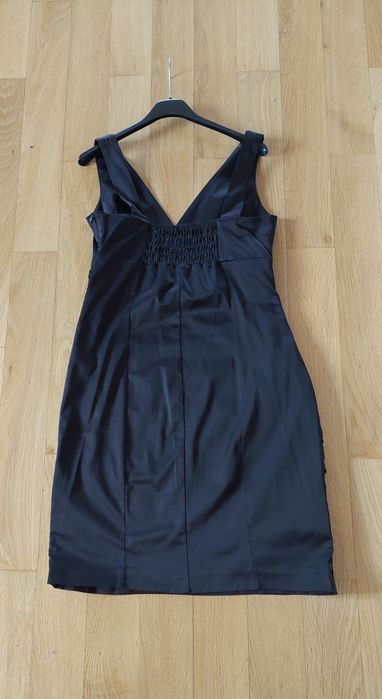 Нова официална рокля