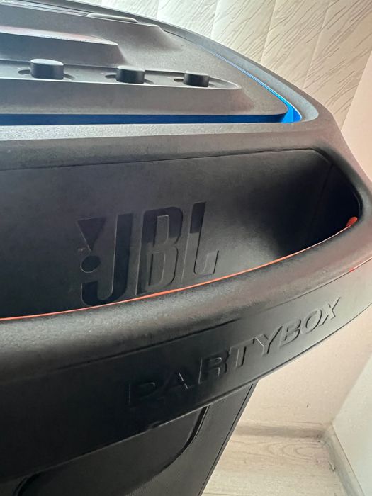 JBL Partybox Ultimate, 1100 W
