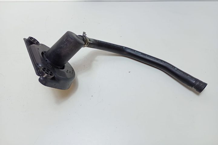 Gat umplere  ulei motor 8200795333 Fiat Talento  seria