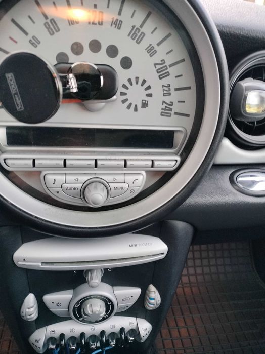 Vând mini cooper din 2008