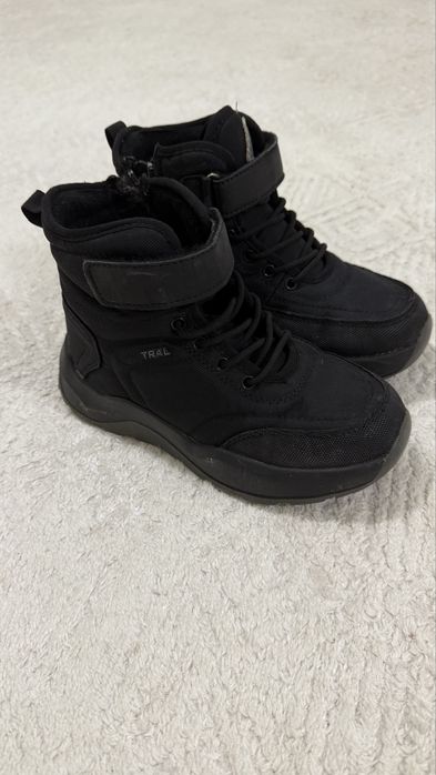 Продам ботинки на мальчика