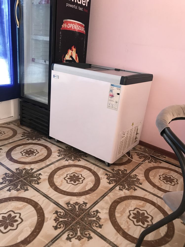 Холодельник для магазин