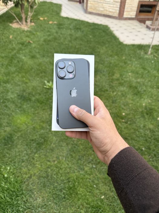 Iphone 16 pro black Titanium