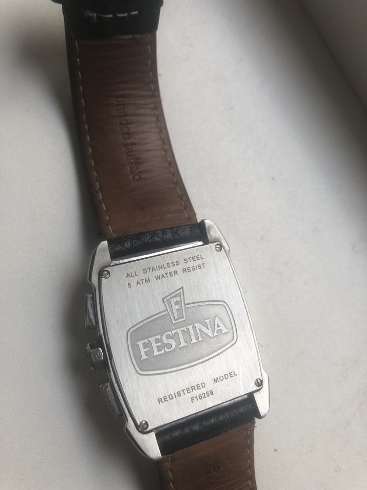 Оригинален швейцарски часовник Festina