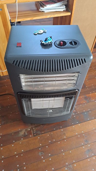 Комбинирана печка газ и ток.