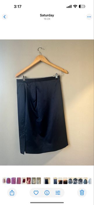 Оригинална пола Stefanel в класическите тъмно синьо или щ