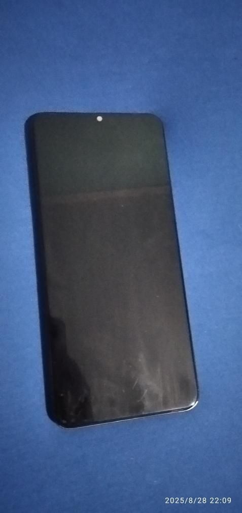 Realme not 50 telifon
