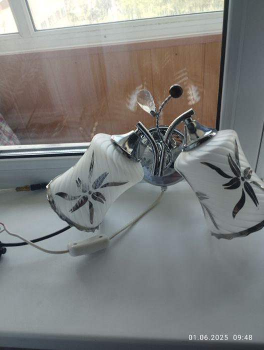 продам  два светильника в отличном рабочем состоянии ,очень недорого