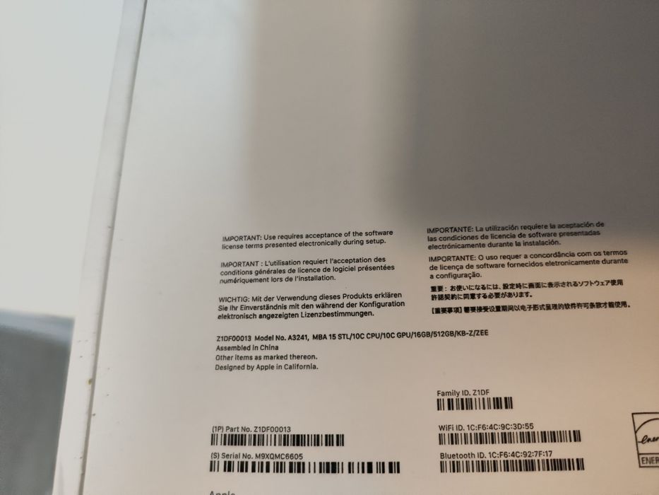 MacBook Air 15 M3 ,16GB RAM 512 SSD ,Nou, sigilat